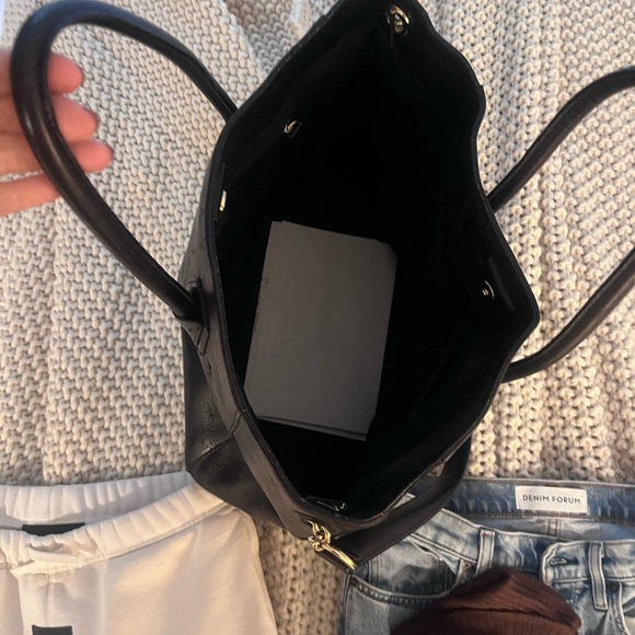 authentic Givenchy cargo tote - Picture 5 of 6